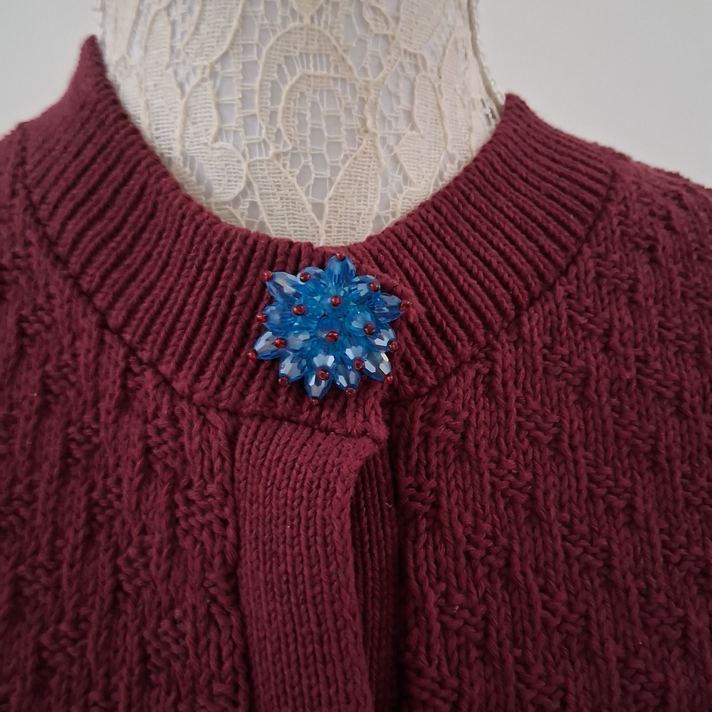 Zara Maroon Cardigan with Vibrant Blue Accents - Picture 2 of 6